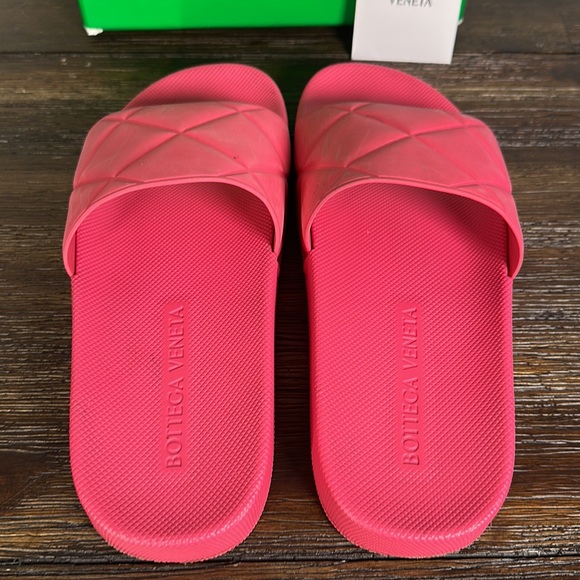 Bottega Veneta Womens Matt Rubber Gomma Slide Sandals in Lollipop pink, Size 38! - Picture 3 of 11